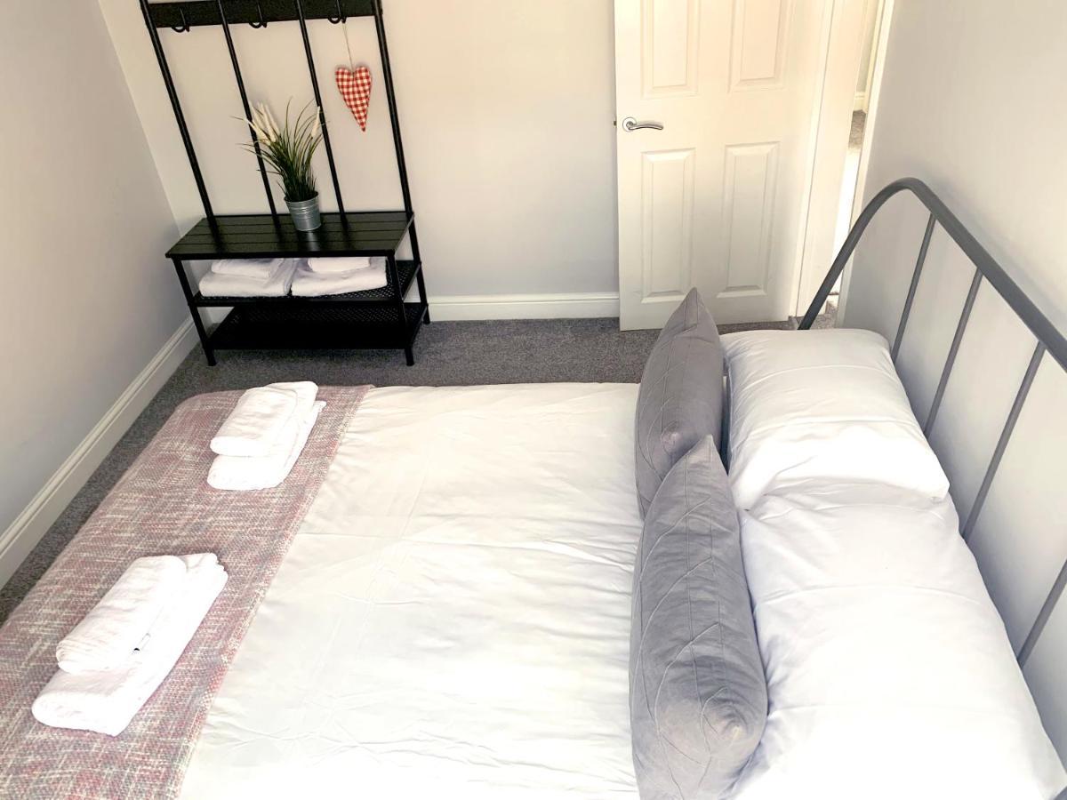Stay In The Heart Of York At The Hampden - Free Parking - York Holiday Home Exterior foto